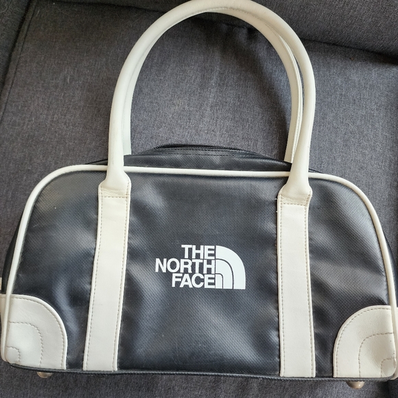 The Northface Vintage Black & White Bag - Picture 2 of 5